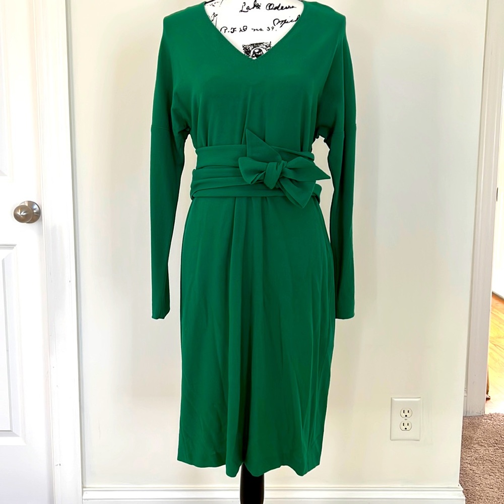 Piazza, Sapone, kelly green formfitting dress with belt size 42IT